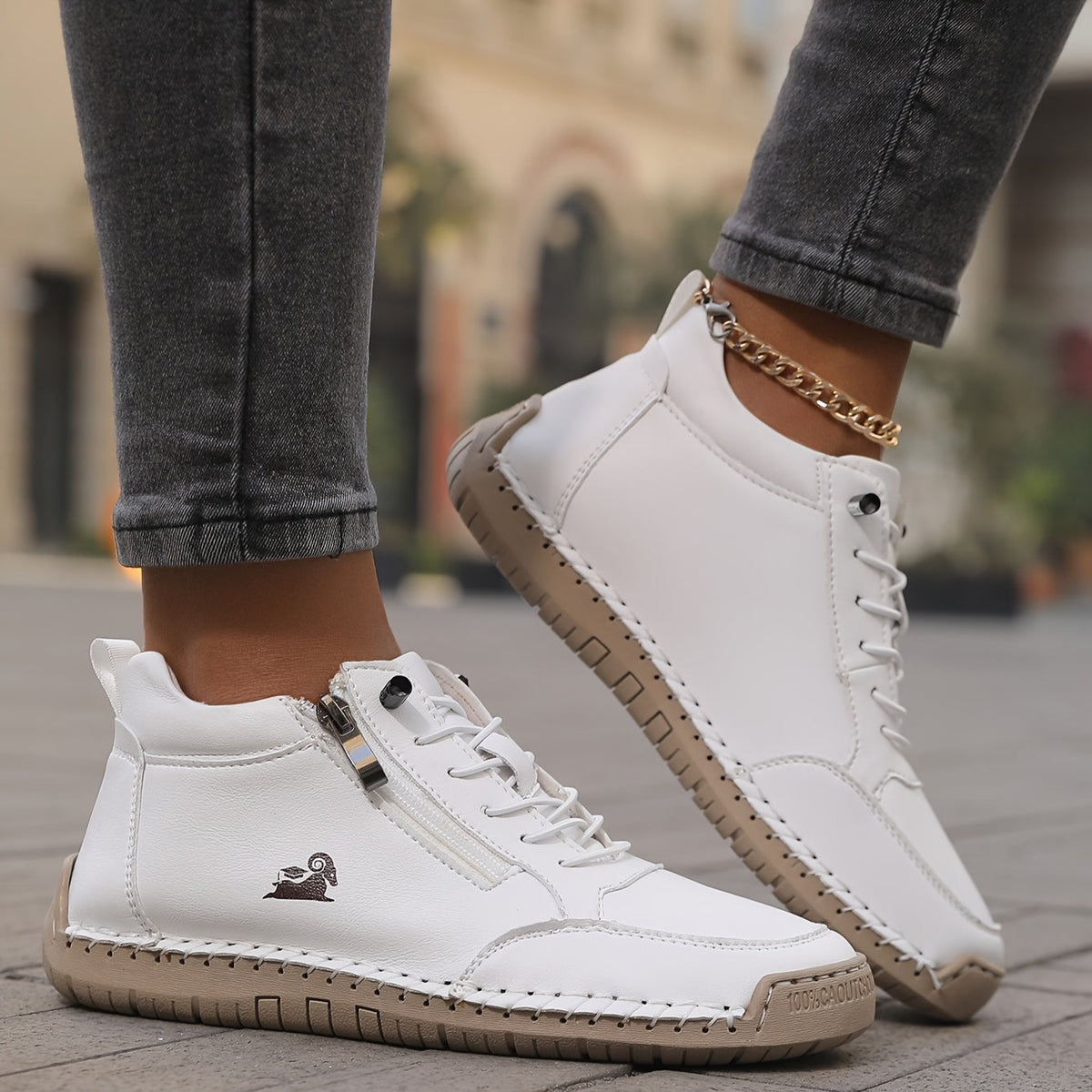 Mila – Comfortable Orthopedic Sneakers with Zipper
